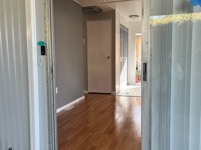 521 San Mateo Cir — Photo 14