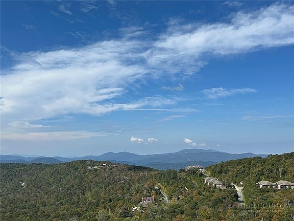 3rd image of 303 Sugar Top Drive #2401