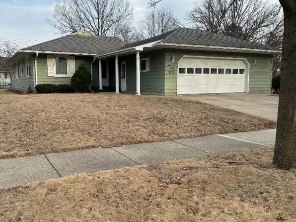 912 7th Ave NE, Rochester, MN 55906