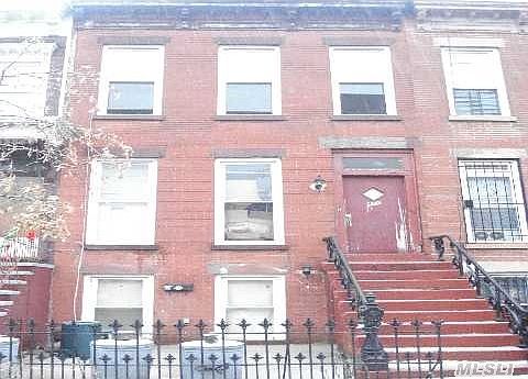 1st image of 844 Herkimer St