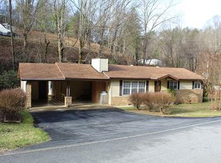 568 Eller Branch Rd, Robbinsville, NC 28771