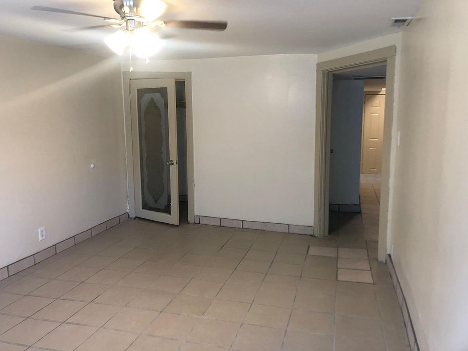 1st image of 5958 S Rockwell St #B