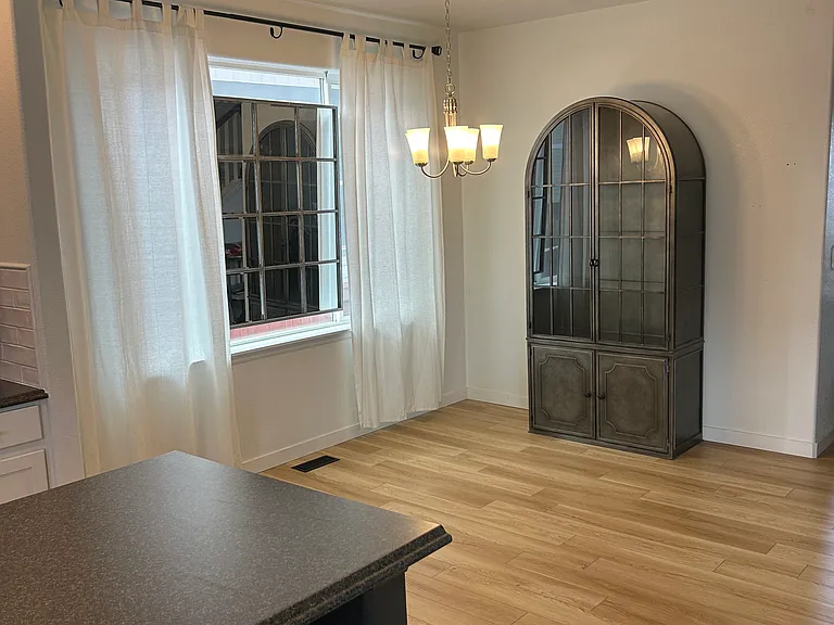 1839 Sunset Vista Dr — Photo 4