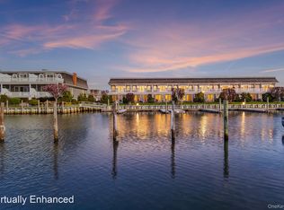 7 Salt Meadow Rd #7, Babylon, NY 11702