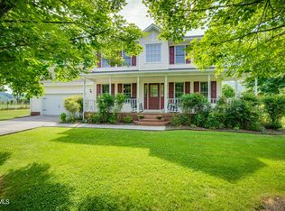 136 Greene Meadows Dr, Elizabethton, TN 37643