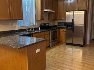41170 Maplewood Dr, Canton, MI 48187