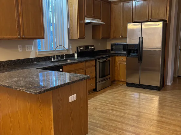 41170 Maplewood Dr, Canton, MI 48187