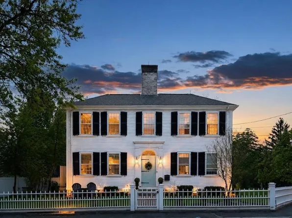 12 Summer St, Kingston, MA 02364