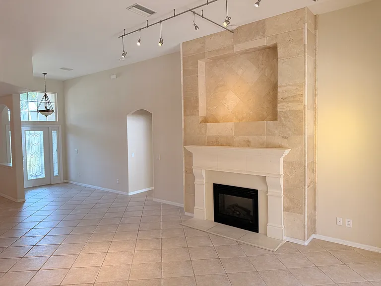 1596 Pinyon Pine Dr — Photo 13