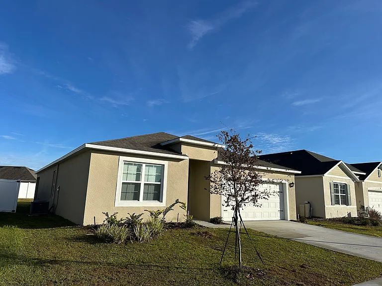 939 Sun Burst Rd — Photo 2