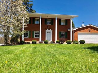 361 Clearview Heights Dr, Moundsville, WV 26041