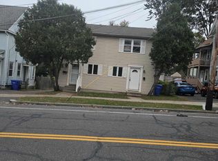 67 Oak St, Springfield, MA 01151