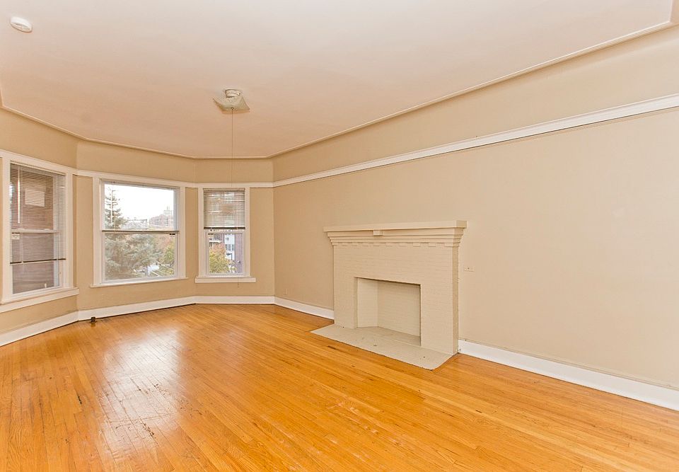 1st image of 938 W Argyle St #3