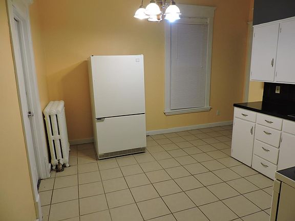4th image of 643 Turner Ave NW