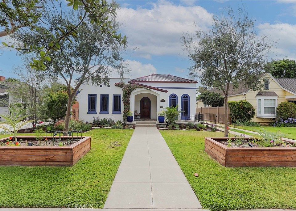 1st image of 2421 Oakmont Ave