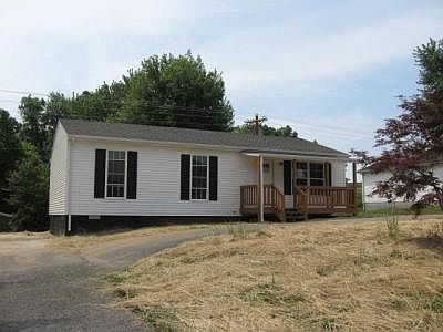 2nd image of 7958 State Highway 185