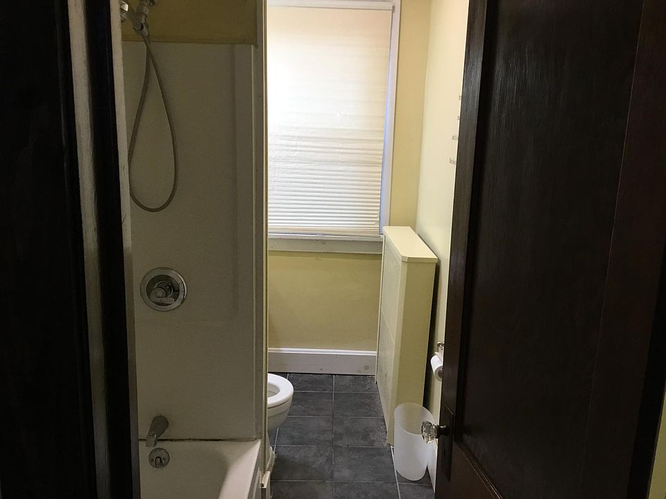 1st image of 22 Forest Ave #1