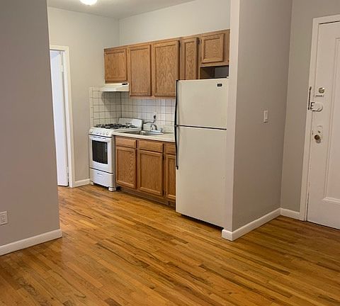 2nd image of 31-63 33rd St #14