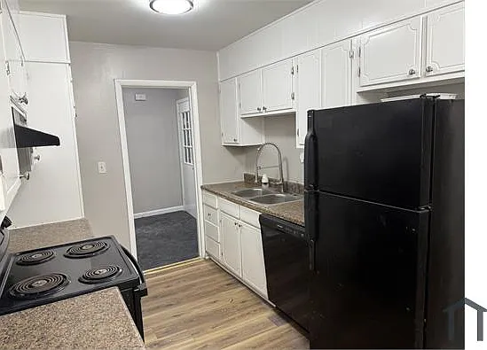 3603 Manhattan Dr — Photo 6