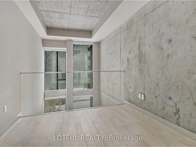 334 Gloucester St — Photo 10