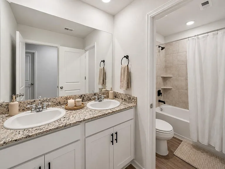 8015 Peppercorn St — Photo 17