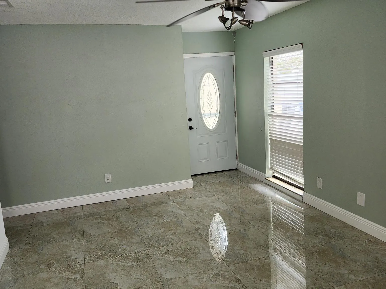 10343 Rosemount Dr — Photo 3
