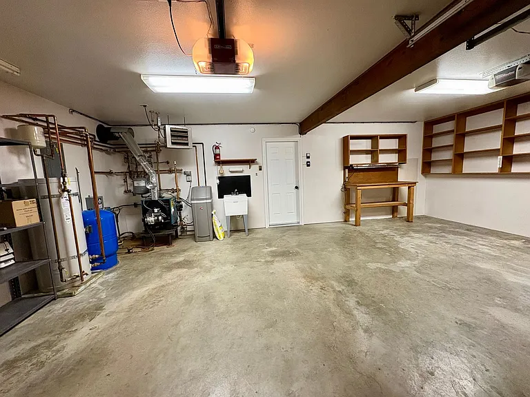 1309 Overhill Dr — Photo 22