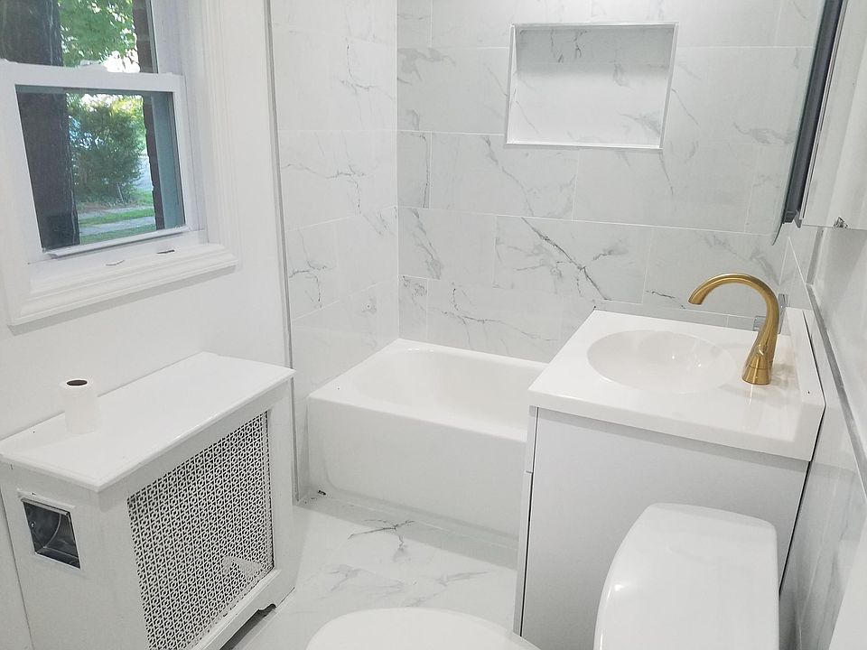 1st image of 2322 Lincoln St #1