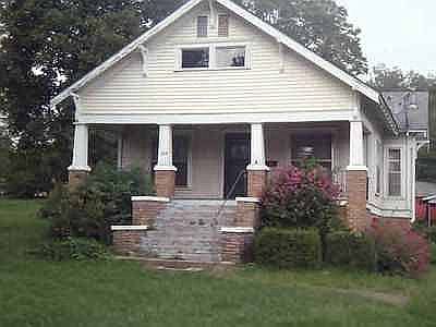 1st image of 109 Railroad St