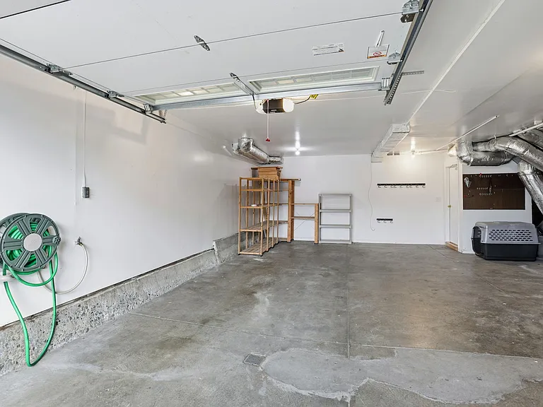 1742 18th Ave — Photo 32