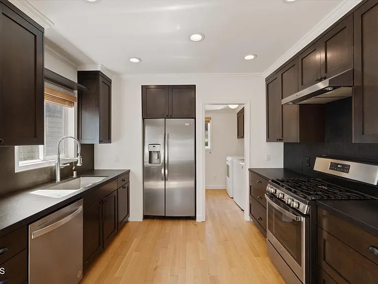 6224 Springvale Dr — Photo 5
