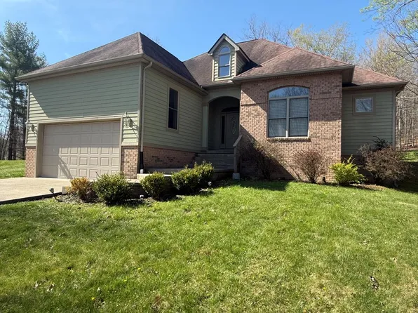 205 Barnstaple Dr, Daniels, WV 25832