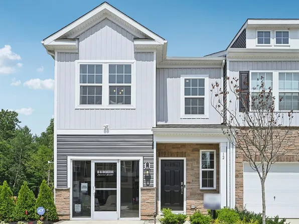 63 Robert Dr, Runnemede, NJ 08078