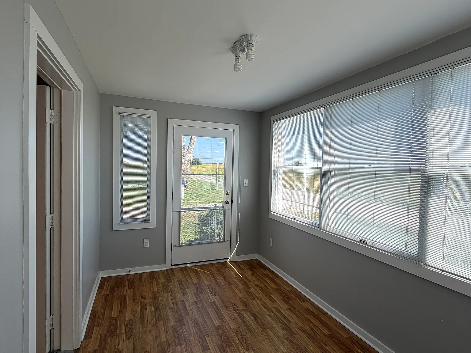 3 bed, 1.5 bath, 1648 sqft, $1,500 — Photo 4