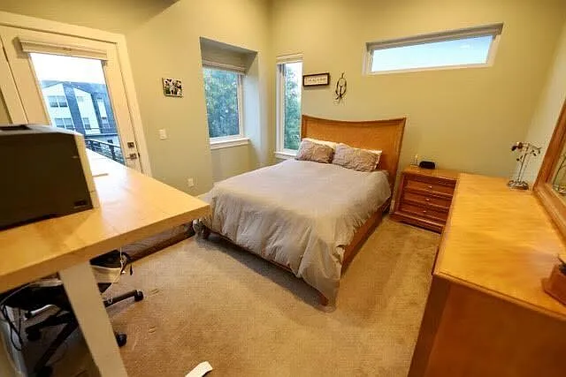 1823 Irving St #100 — Photo 6