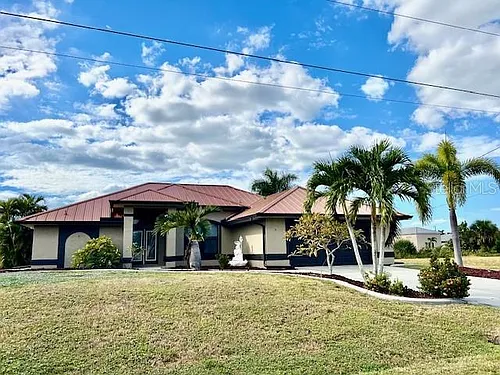 426 NW 37th Pl Photo 1