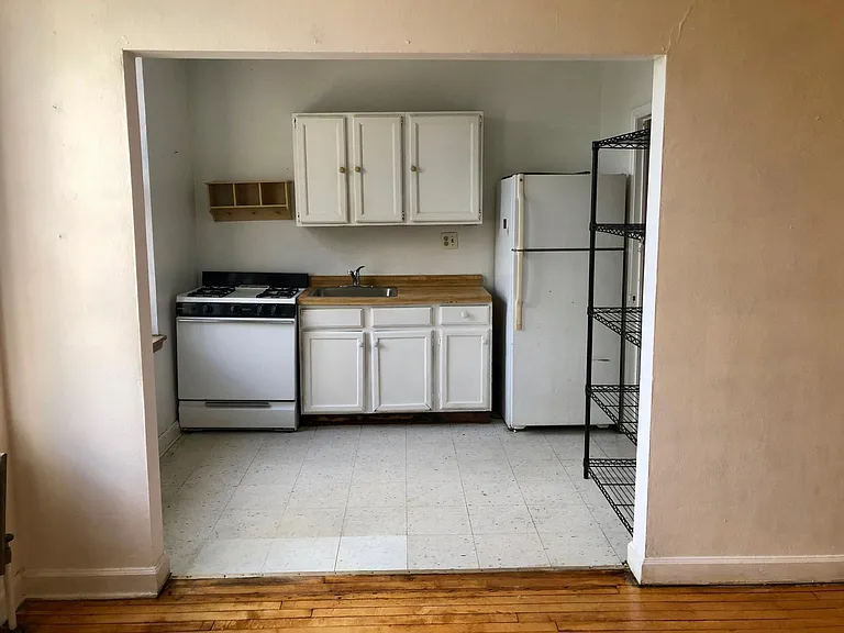 636 State St #301 — Photo 6