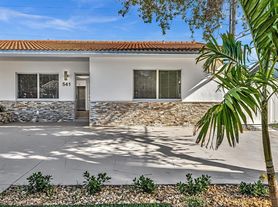 541 NE 18th St, Boca Raton, FL