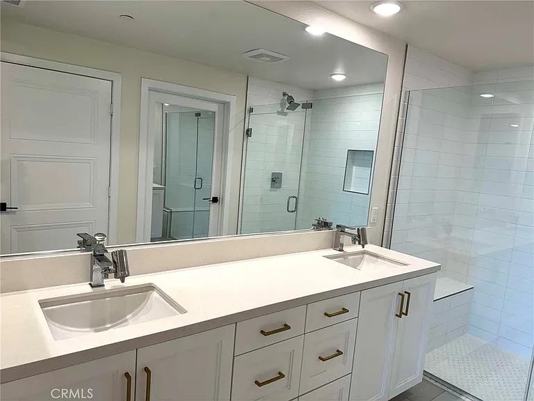 16450 Veterans Way #208 — Photo 8