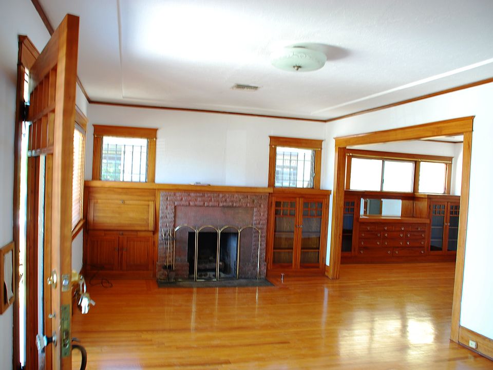 1st image of 3658 Grim Ave