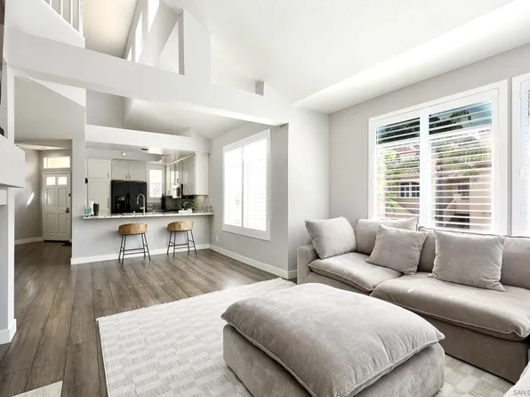 3140 Castelar Ct Unit 202, Corona, CA 92882