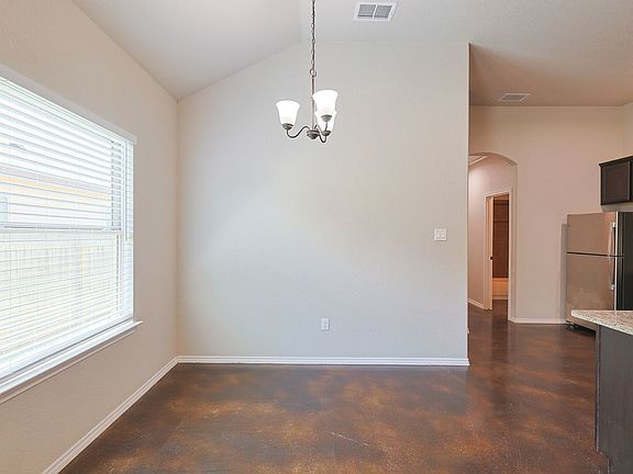 5th image of 209 Kasper Way