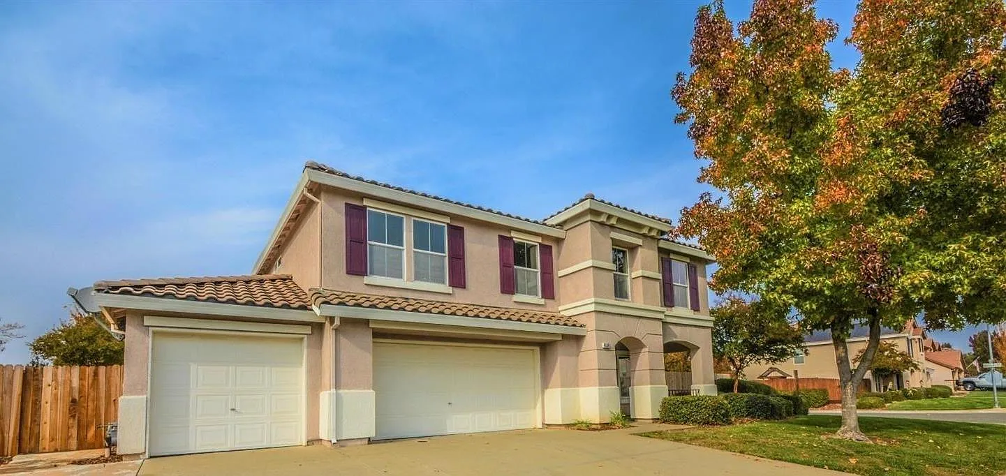 4500 Rosecliff Cir photo 1