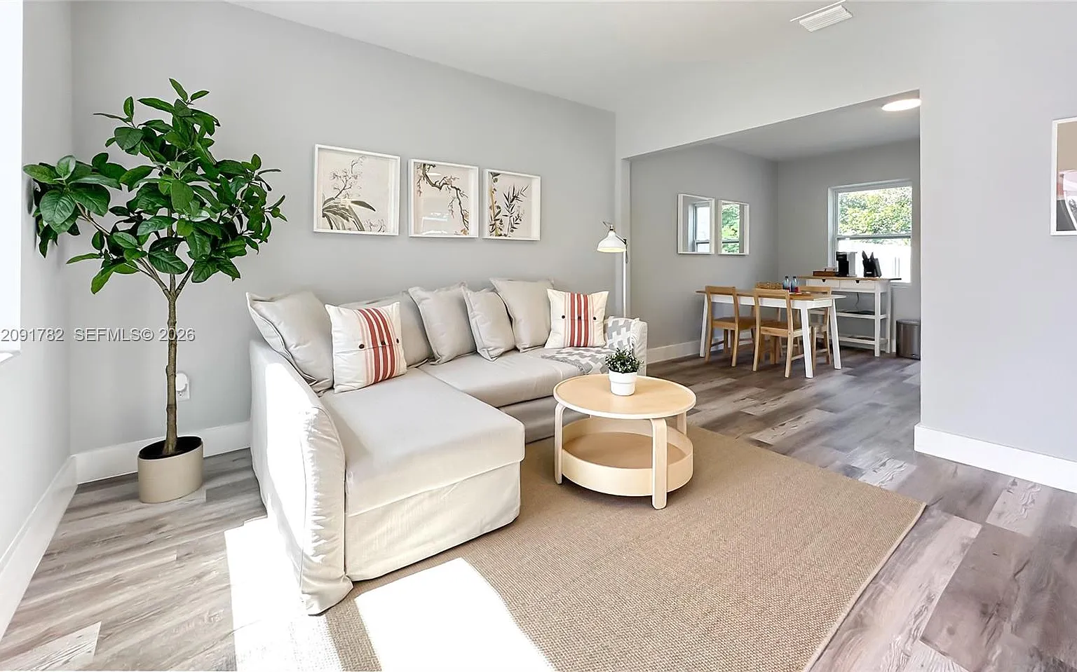 2 bed, 1.0 bath, 1598 sqft, $2,399 — Photo 4