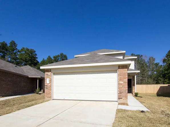 452 Upper Creek Dr, Willis, TX 77378
