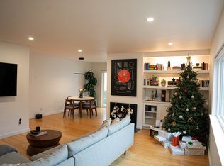 11836 Mayfield Ave APT 5, Los Angeles, CA 90049
