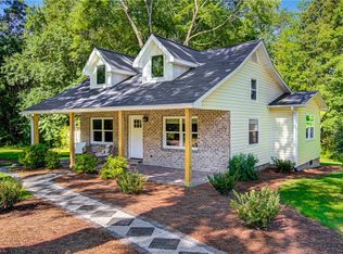 8121 Flatrock Rd, Stokesdale, NC 27357