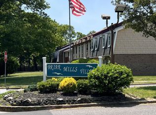 15 Briar Mills Dr, Brick, NJ 08724