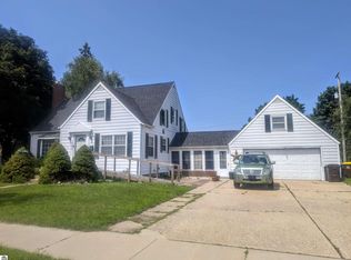 1207 North Dr, Mount Pleasant, MI 48858