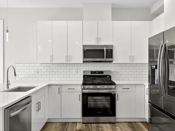 3443 John F Kennedy Boulevard image 12 of 37